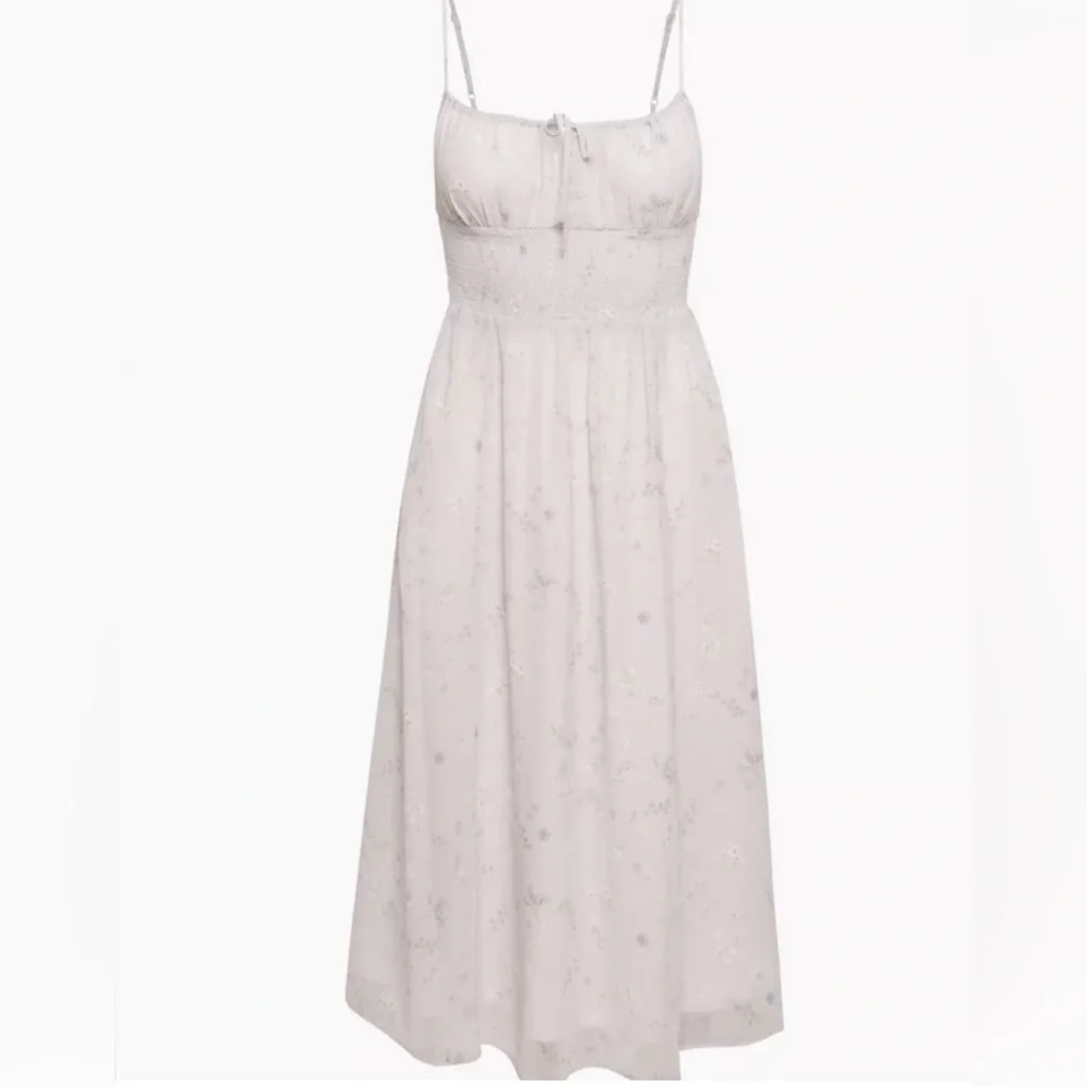 Elegant Lilac Midi Dress - Wilfred Genoa - Picture 3 of 11